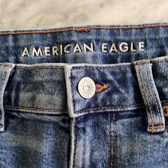 American Eagle Mom Short size 4 Excellent pre owned condition & CLEAN! - Picture 5 of 6